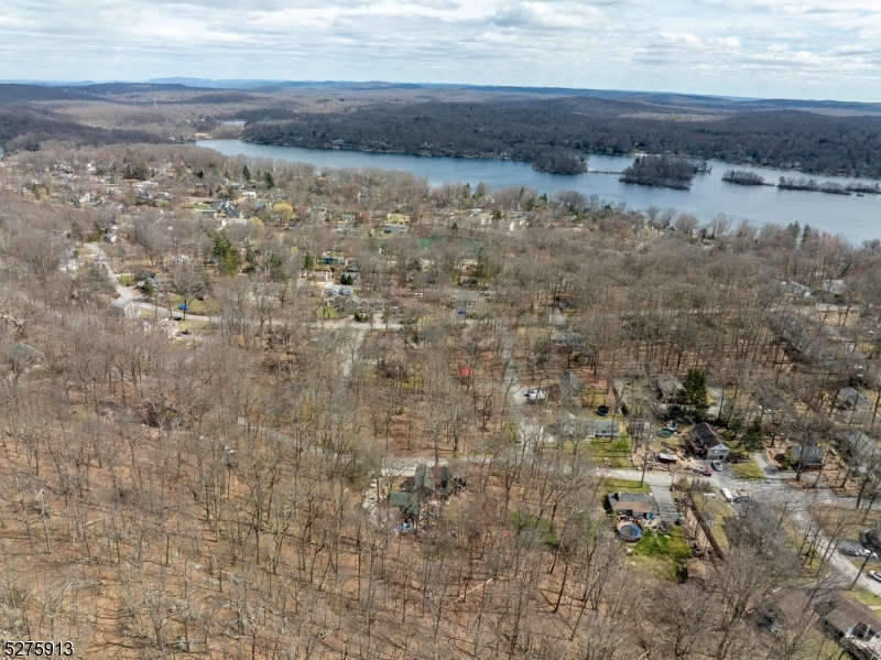 222 Acabonack Road Vernon, NJ 07422 - Photo 21 of 21 a view of a dry yard