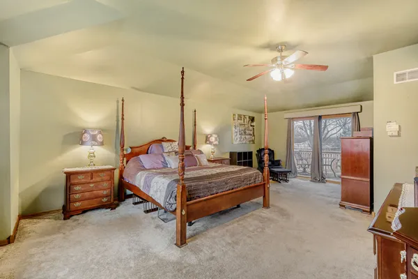 $649,500 | 1413 Weyers Court, Schaumburg, IL 60193
