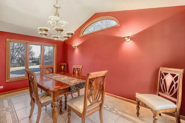 $649,500 | 1413 Weyers Court, Schaumburg, IL 60193