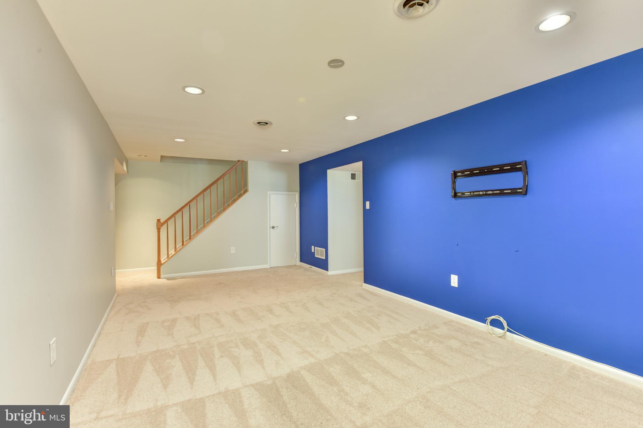 8332 Wagon Wheel Road Alexandria, VA 22309 - Photo 25 of 39 Lower level