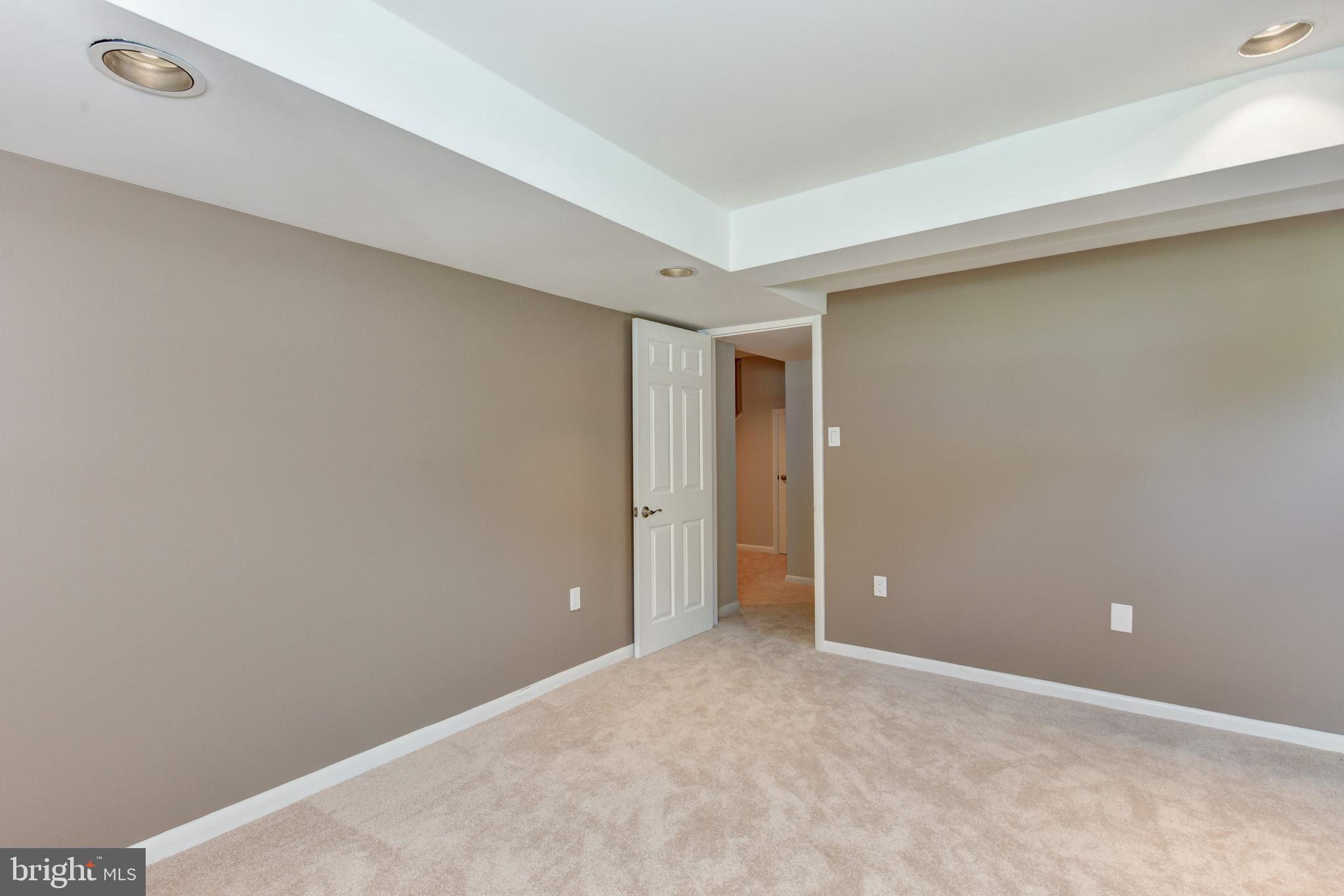 8332 Wagon Wheel Road Alexandria, VA 22309 - Photo 28 of 39 Lower level