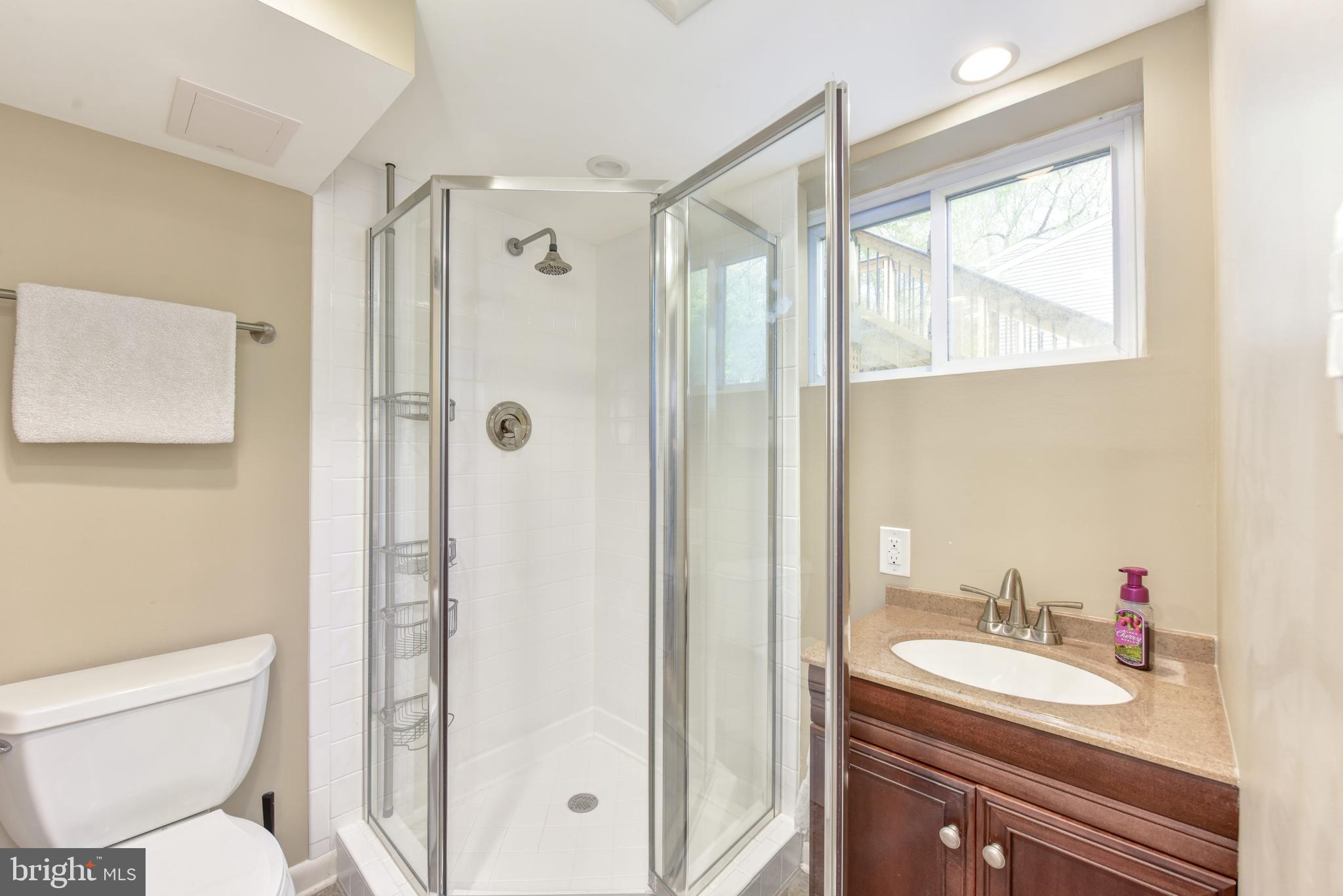 8332 Wagon Wheel Road Alexandria, VA 22309 - Photo 29 of 39 3rd Full bath in lower level