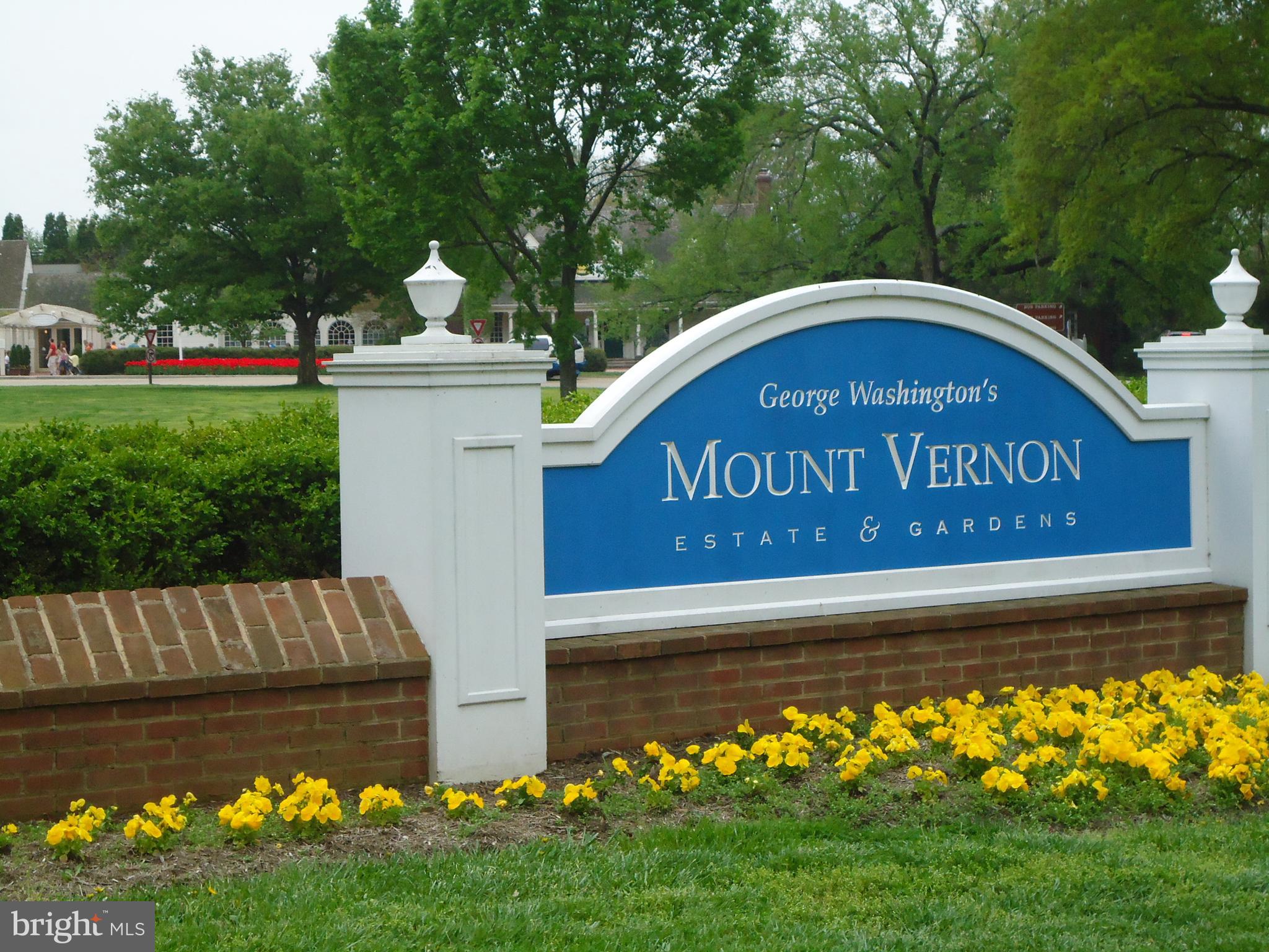 8332 Wagon Wheel Road Alexandria, VA 22309 - Photo 36 of 39 1 1/2 miles to Mount Vernon Estate and GW Parkway