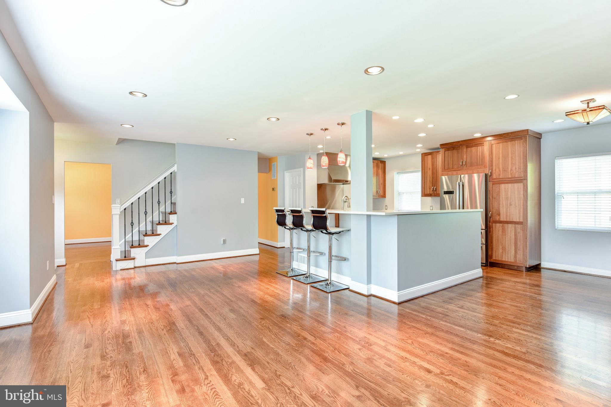 8332 Wagon Wheel Road Alexandria, VA 22309 - Photo 4 of 39