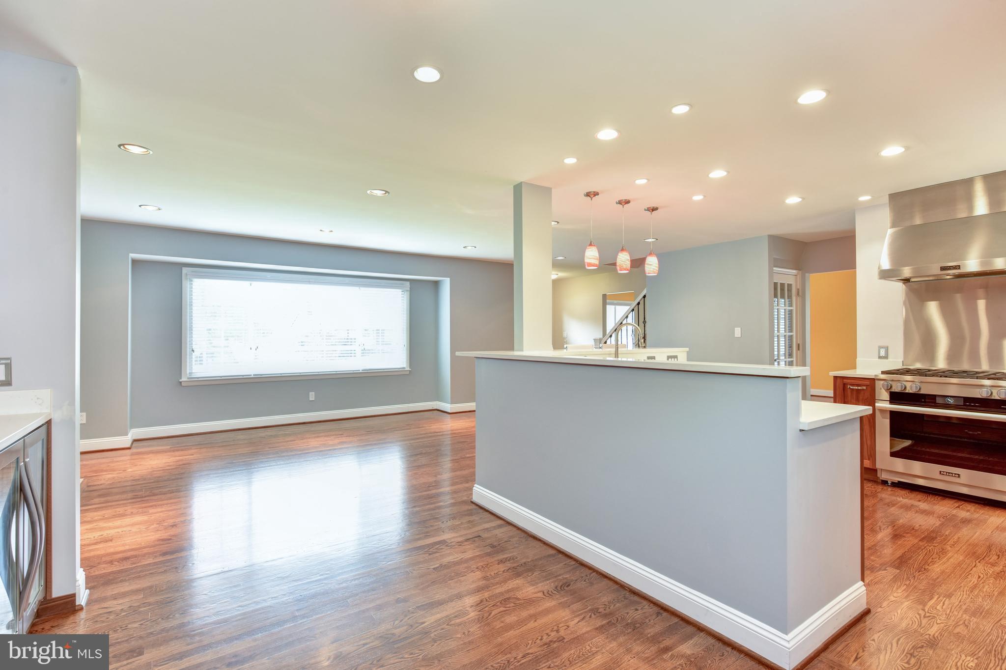8332 Wagon Wheel Road Alexandria, VA 22309 - Photo 6 of 39 Kitchen