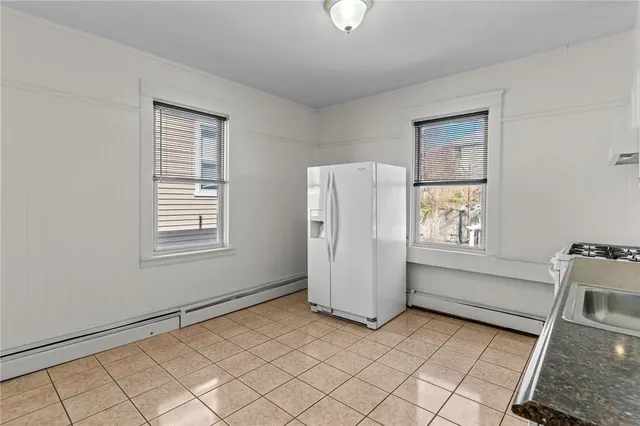 $2,300 | 437 Charles Street, Providence, RI 02904