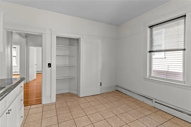 $2,300 | 437 Charles Street, Providence, RI 02904