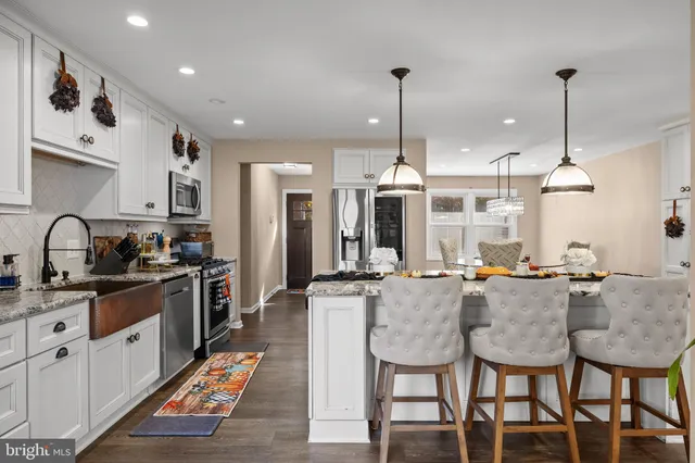 $715,000 | 155 Tuckerton Road, Medford Lakes, NJ 08055