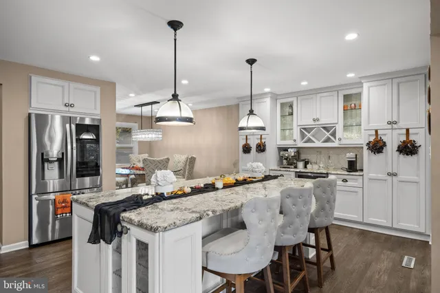 $715,000 | 155 Tuckerton Road, Medford Lakes, NJ 08055