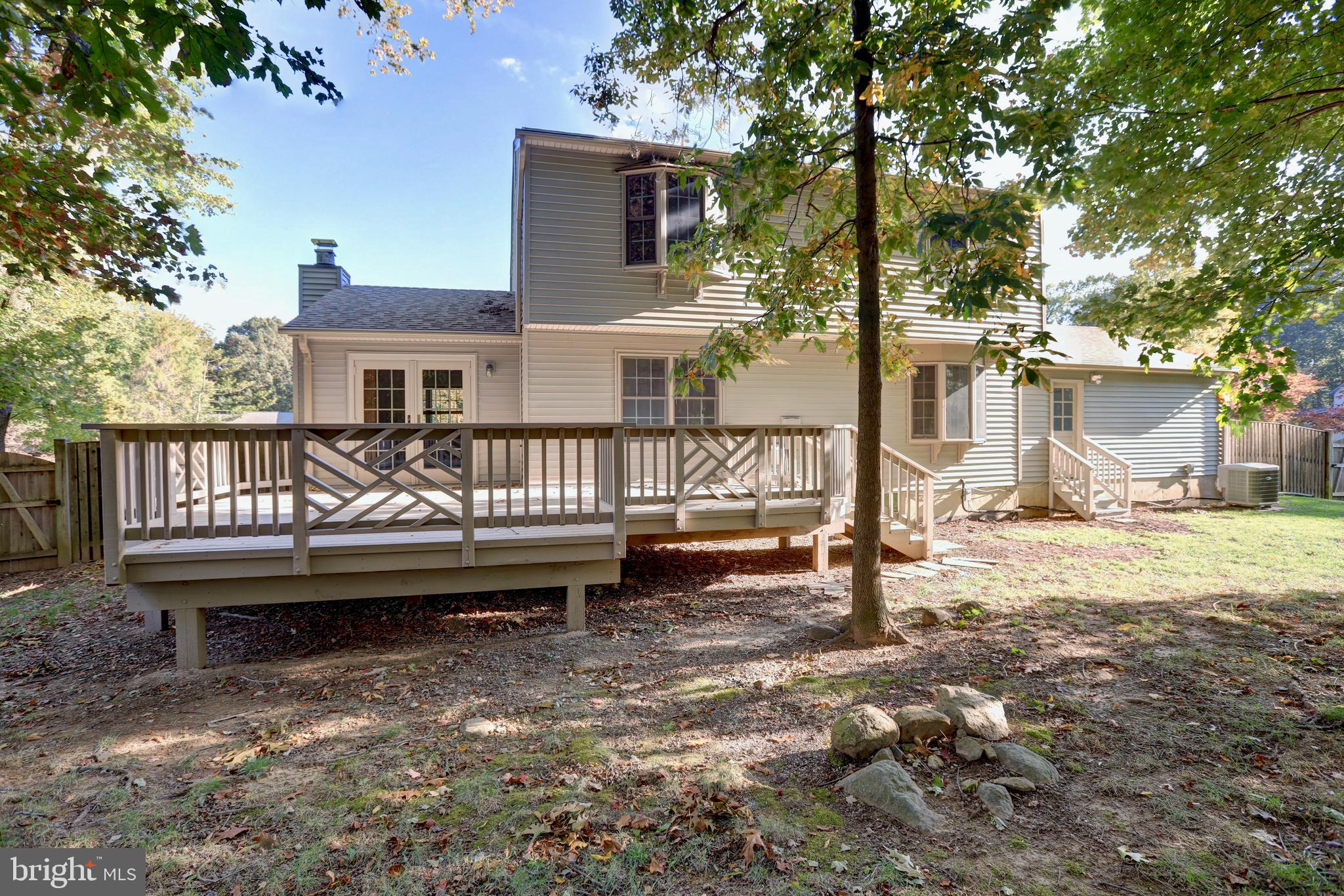 2336 Rosedown Drive Reston, VA 20191 - Photo 26 of 30 GREAT BACK YARD
