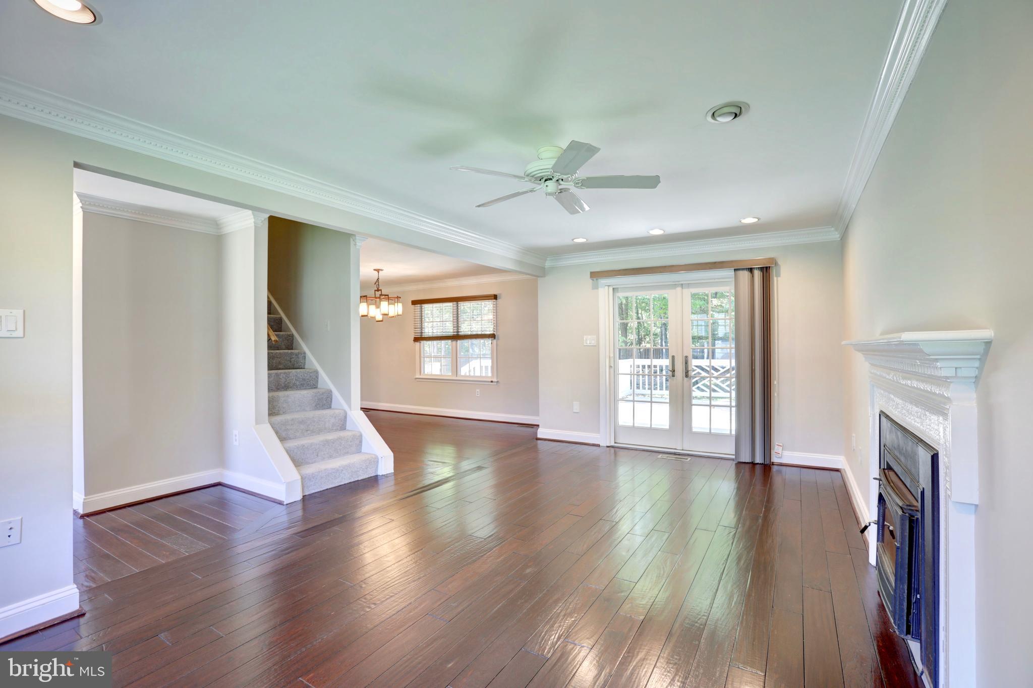 2336 Rosedown Drive Reston, VA 20191 - Photo 7 of 30 SLIDING GLASS DOORS TO DECK