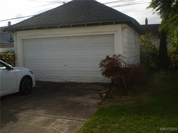 $219,900 | 200 Mayville Avenue, Tonawanda, NY 14217