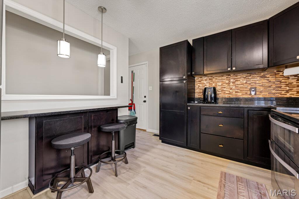 6995 Candlewick Way Florissant, MO 63033 - Photo 10 of 34