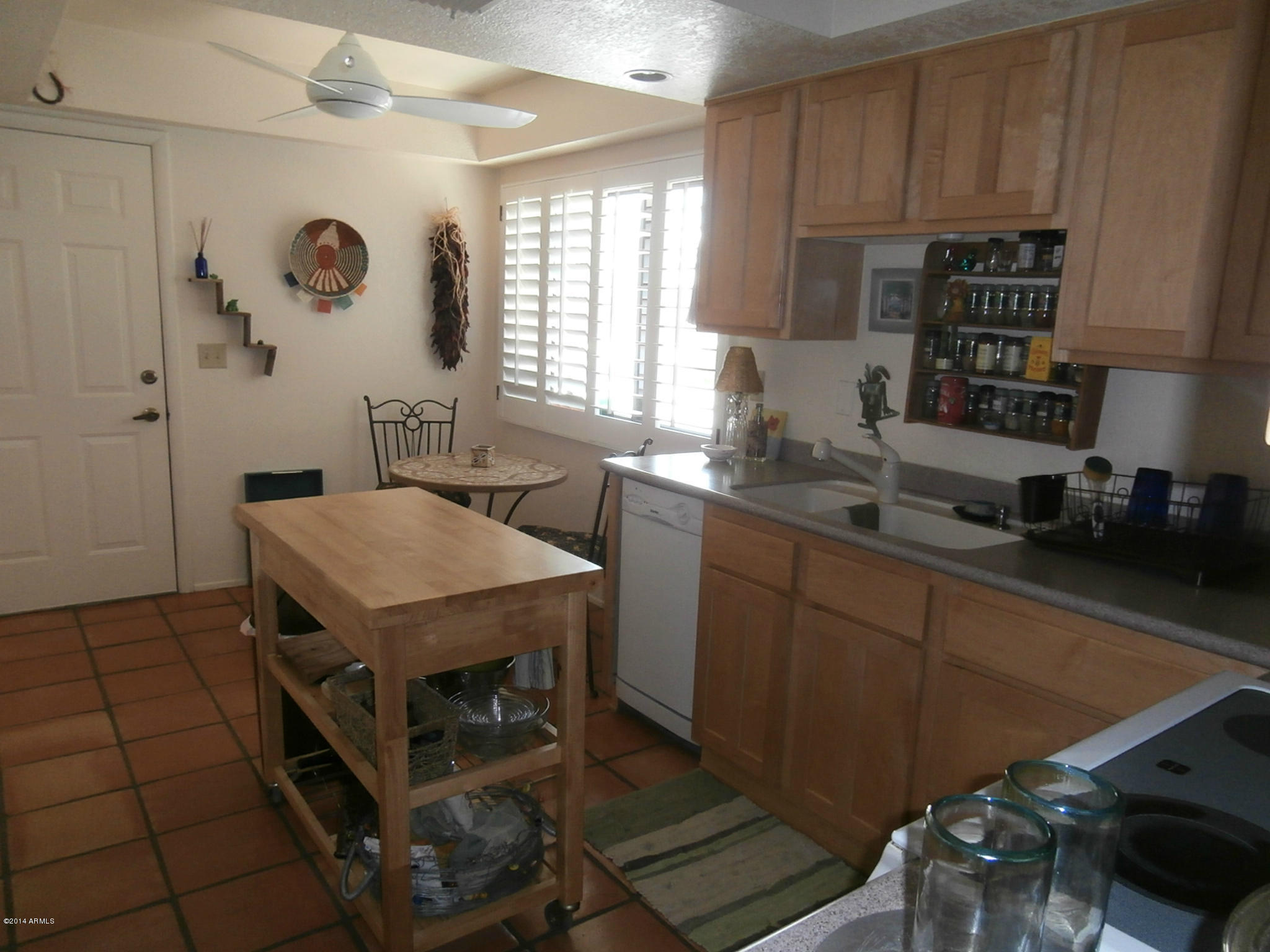 4035 East Bloomfield Road Phoenix, AZ 85032 - Photo 10 of 24 P6120029