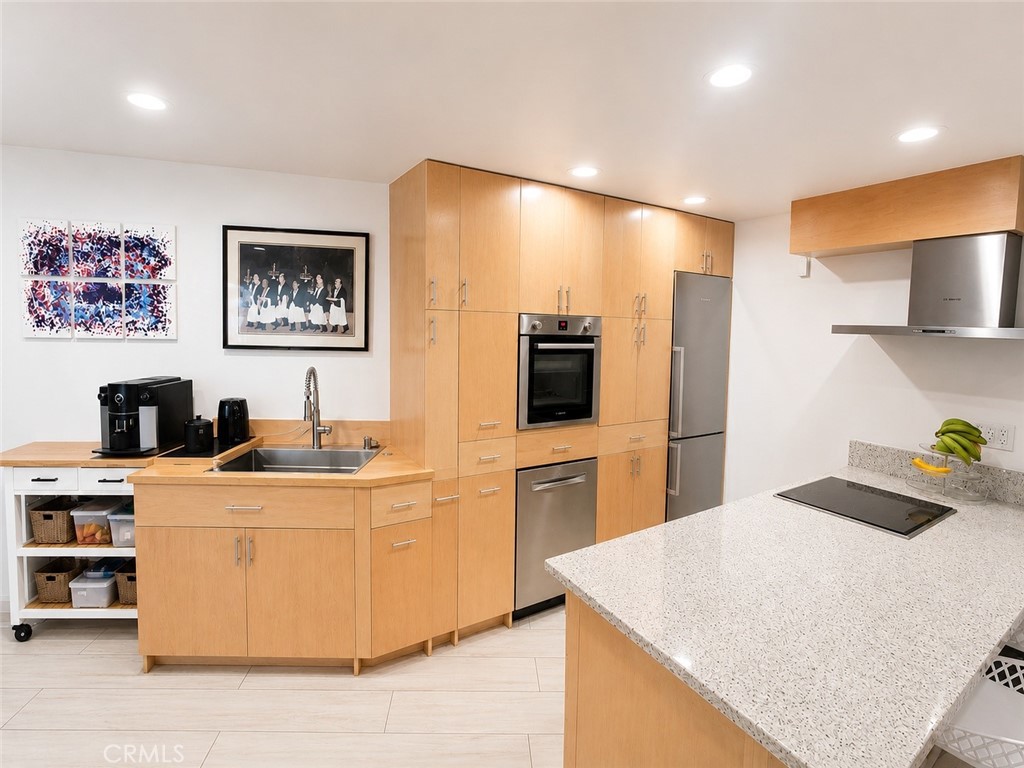 2901 Peninsula Road Oxnard, CA 93035 - Photo 2 of 26