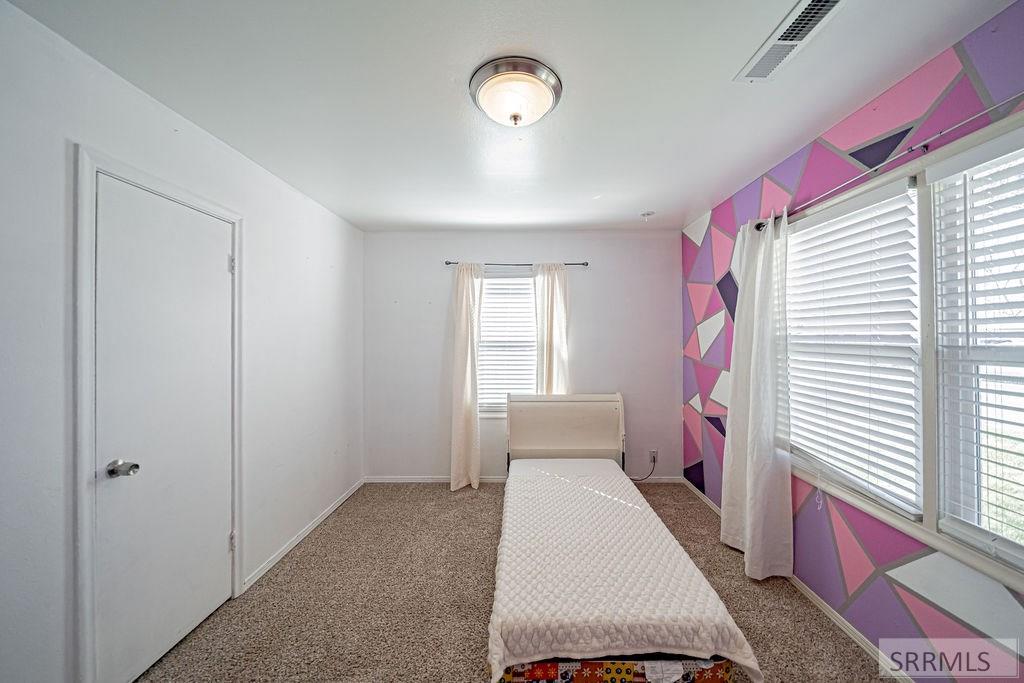 1040 Everett Avenue Pocatello, ID 83201 - Photo 26 of 37