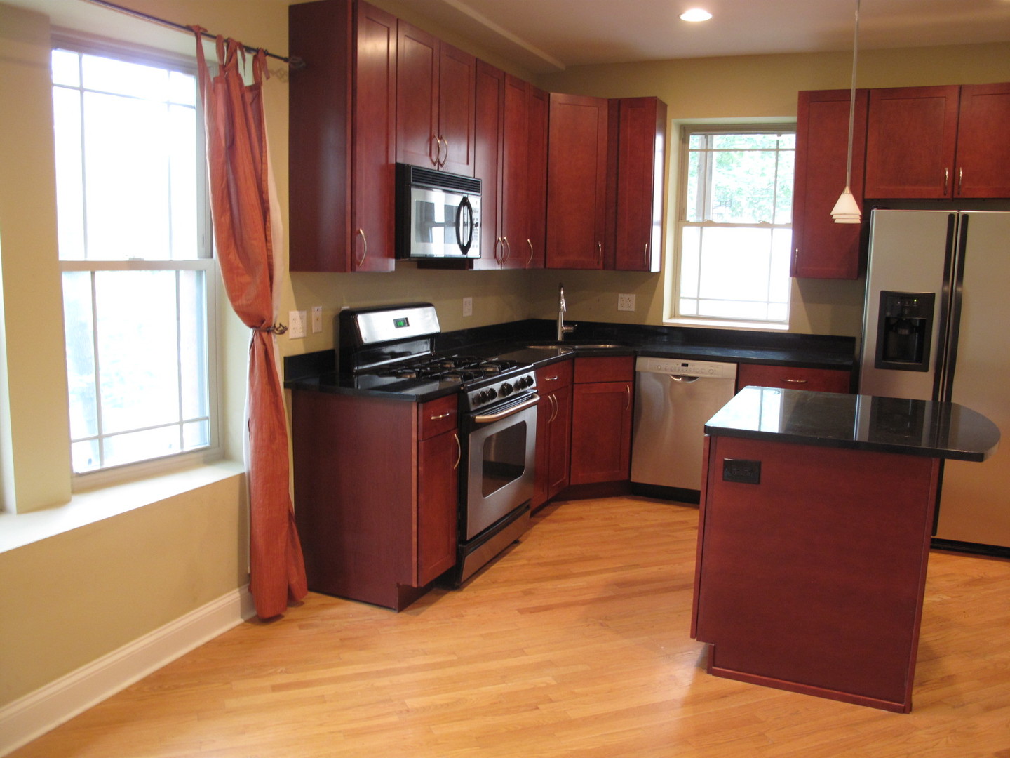 911 Maple Avenue, Unit 2N Evanston, IL 60202 - Photo 12 of 26