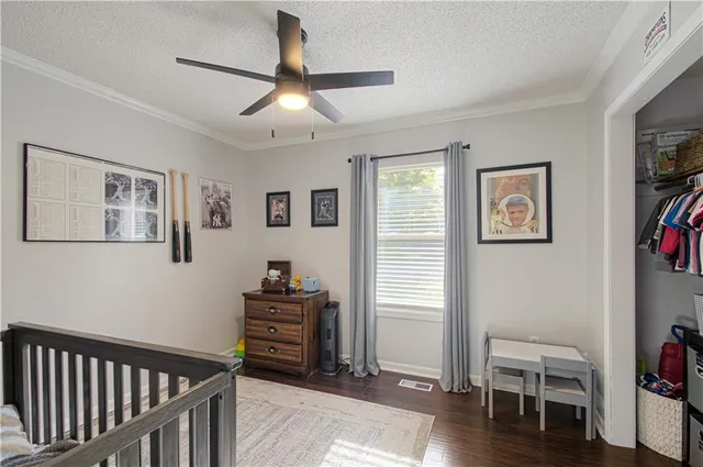 $244,900 | 504 Southeast 21st Street, Oak Grove, MO 64075