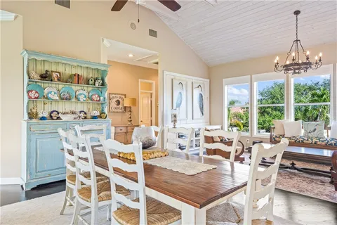 $1,550,000 | 8525 Seacrest Drive, Vero Beach, FL 32963