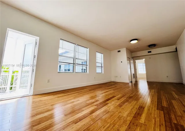 $2,450 | 960 Bay Drive, Unit 902, Miami Beach, FL 33141