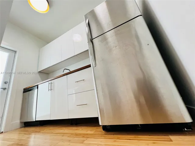 $2,450 | 960 Bay Drive, Unit 902, Miami Beach, FL 33141