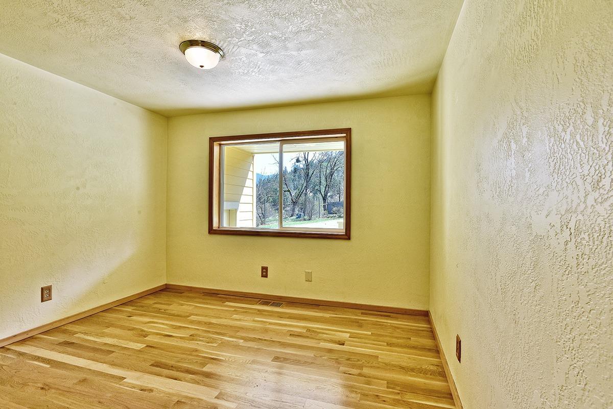 8744 Yank Gulch Road Talent, OR 97540 - Photo 21 of 35 Additional Photo