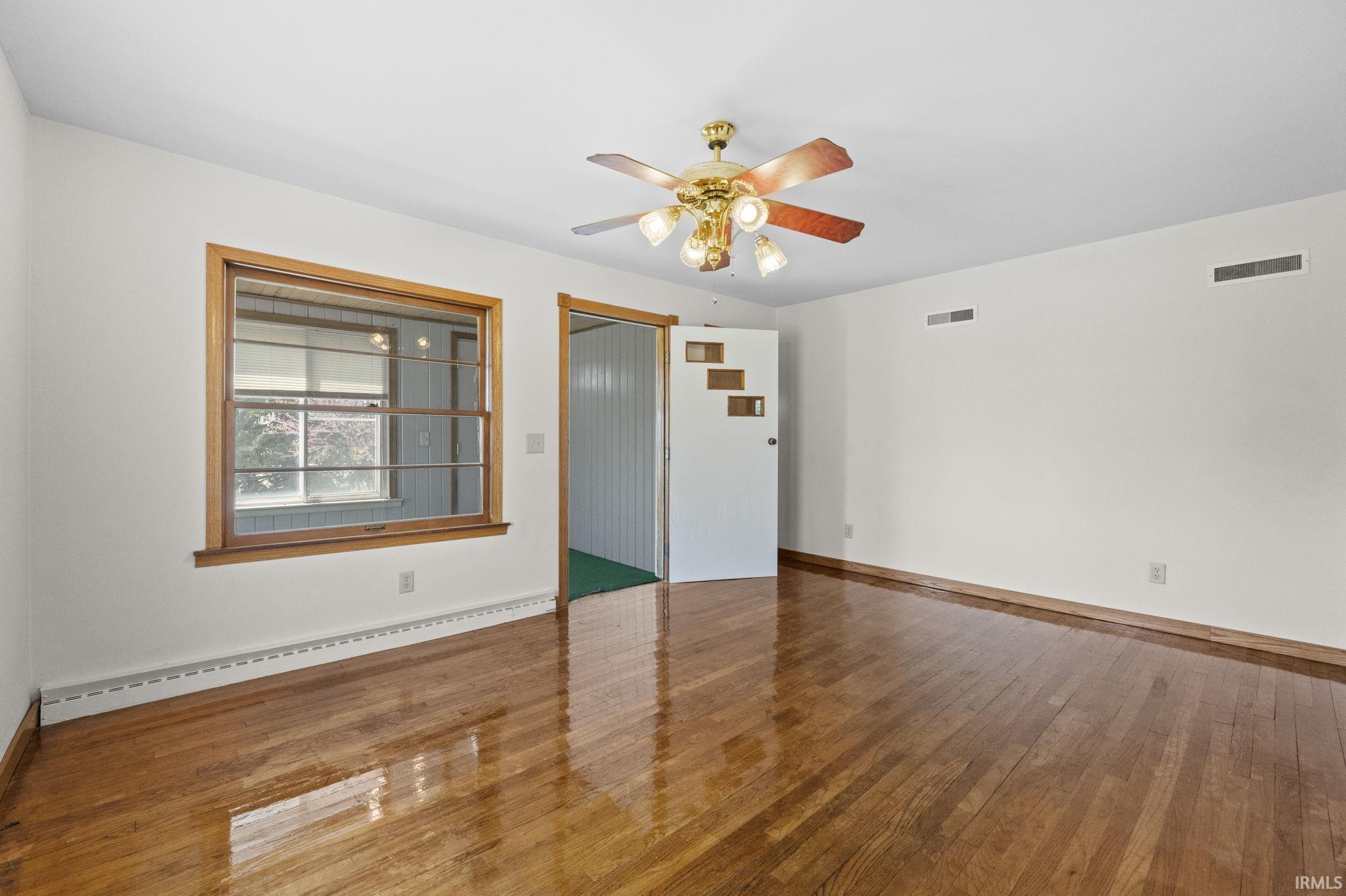 4030 West Washington Center Road Fort Wayne, IN 46818 - Photo 3 of 31 Gallery Image 3