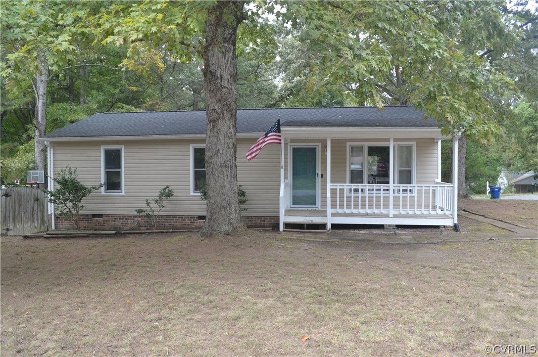 3000 Shiloh Church Road Midlothian, VA 23112 - Photo 1 of 9 front view of a house with a small yard