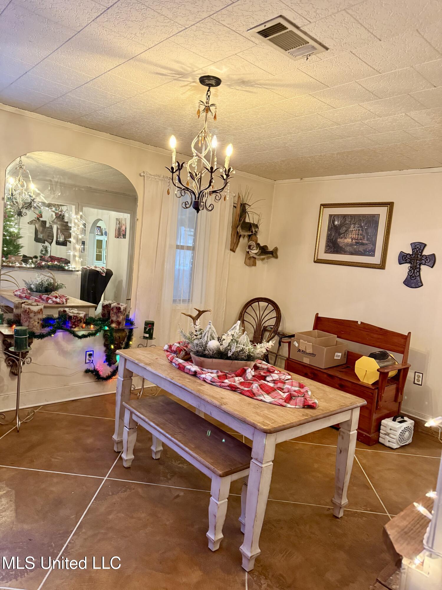 722 Holmesville Road Jayess, MS 39641 - Photo 20 of 47 dining rm 2