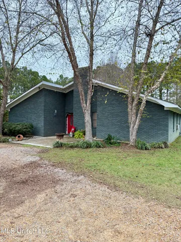 $230,000 | 722 Holmesville Road, Jayess, MS 39641