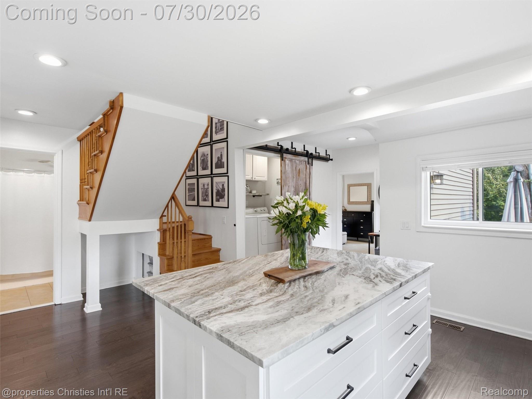 1642 Harvard Road Berkley, MI 48072 - Photo 14 of 29 Kitchen