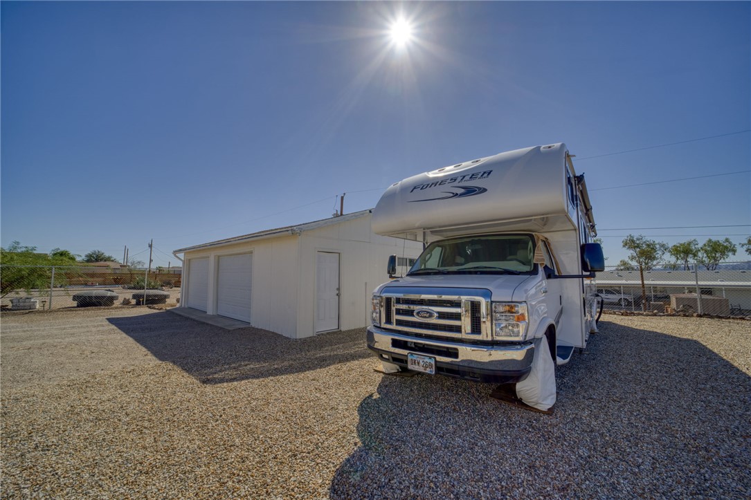 4826 Powell Lake Road Topock, AZ 86436 - Photo 50 of 58 Parking