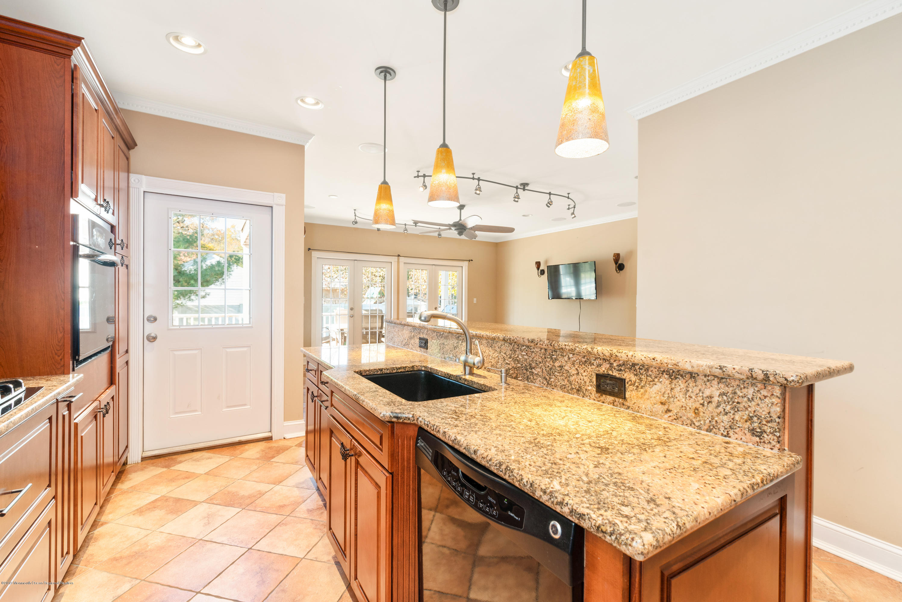 208 Oakhurst Road Oakhurst, NJ 07755 - Photo 5 of 35 Kitchen 4