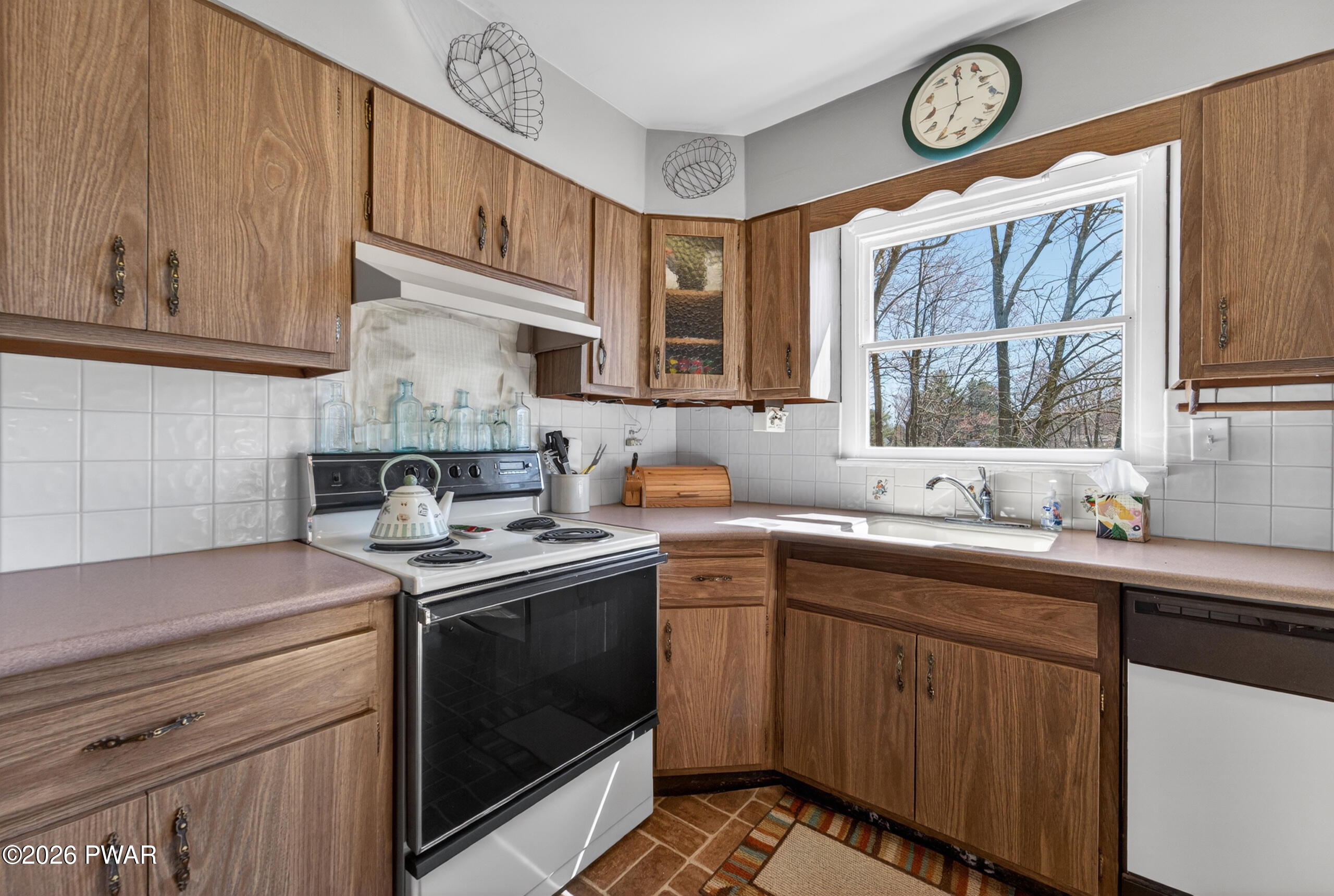 142 Beech Road Dingmans Ferry, PA 18328 - Photo 21 of 39