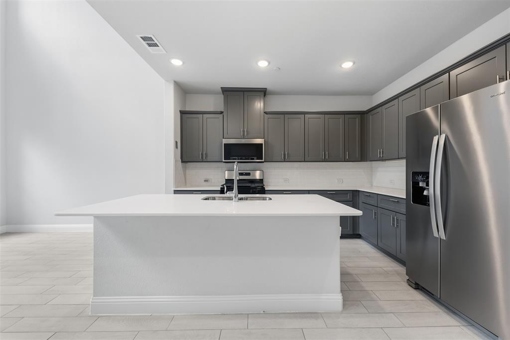 8120 Foraker Street Frisco, TX 75034 - Photo 3 of 28