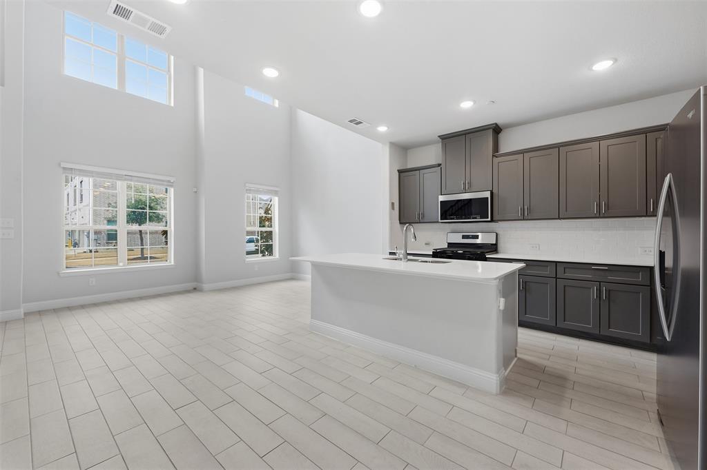 8120 Foraker Street Frisco, TX 75034 - Photo 4 of 28