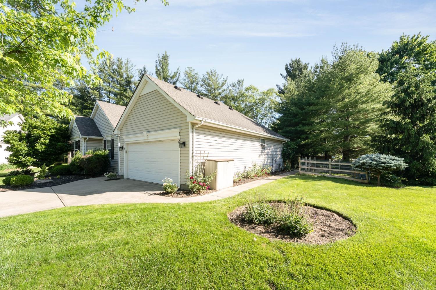 61 Willow Ridge Court Maineville, OH 45039 - Photo 3 of 20 Gallery Image 3