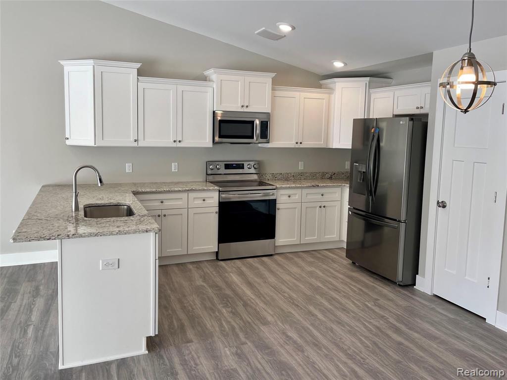 61277 11 Mile Road South Lyon, MI 48178 - Photo 5 of 18