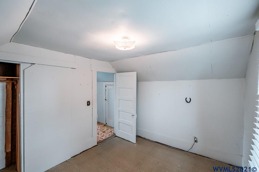 1310 Southwest 14th Avenue Albany, OR 97321 - Photo 29 of 37