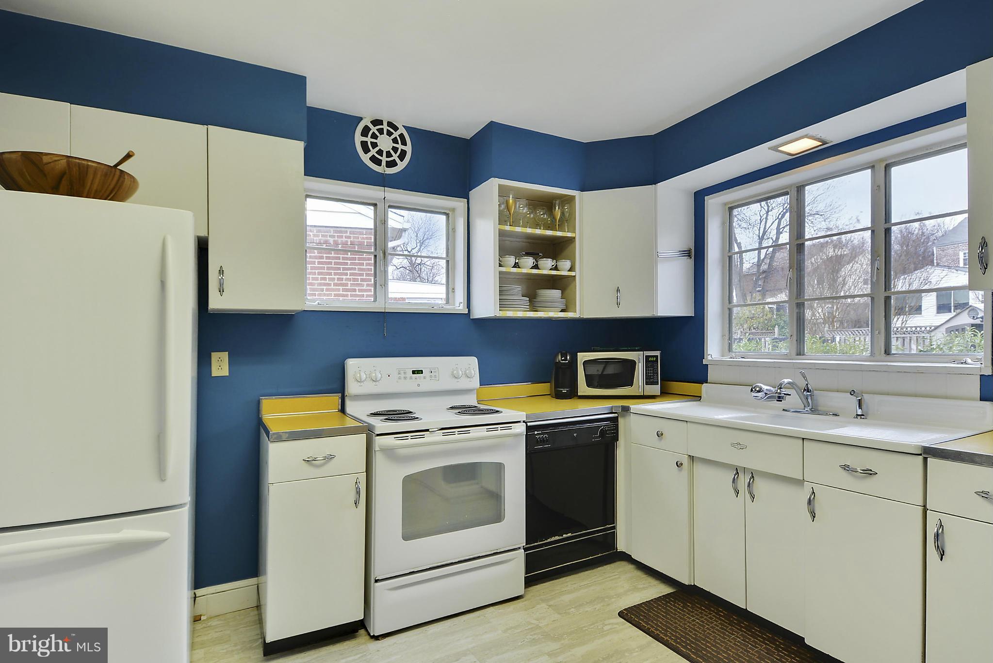 10605 Bucknell Drive Silver Spring, MD 20902 - Photo 12 of 30 Kitchen