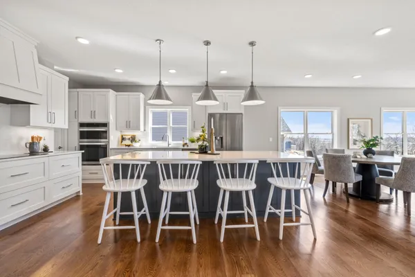 $774,900 | 27130 Pete's Hl Trail, Elko New Market, MN 55020