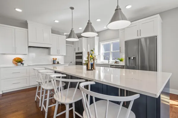 $774,900 | 27130 Pete's Hl Trail, Elko New Market, MN 55020