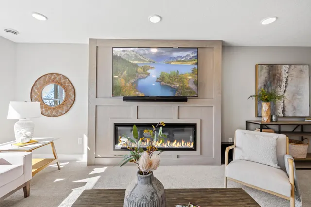 $774,900 | 27130 Pete's Hl Trail, Elko New Market, MN 55020