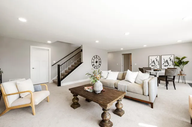 $774,900 | 27130 Pete's Hl Trail, Elko New Market, MN 55020