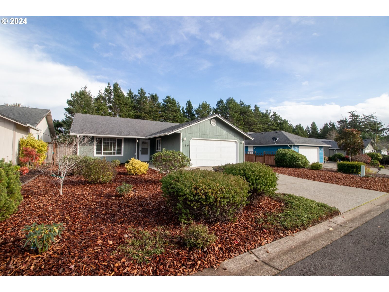 116 Park Village Loop Florence, OR 97439 - Photo 2 of 33 Gallery Image 2