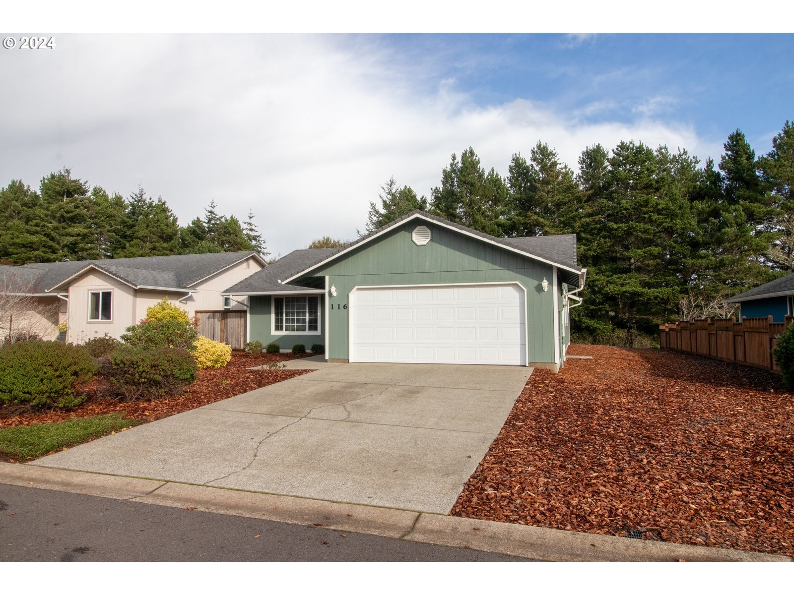 116 Park Village Loop Florence, OR 97439 - Photo 5 of 33 Gallery Image 5
