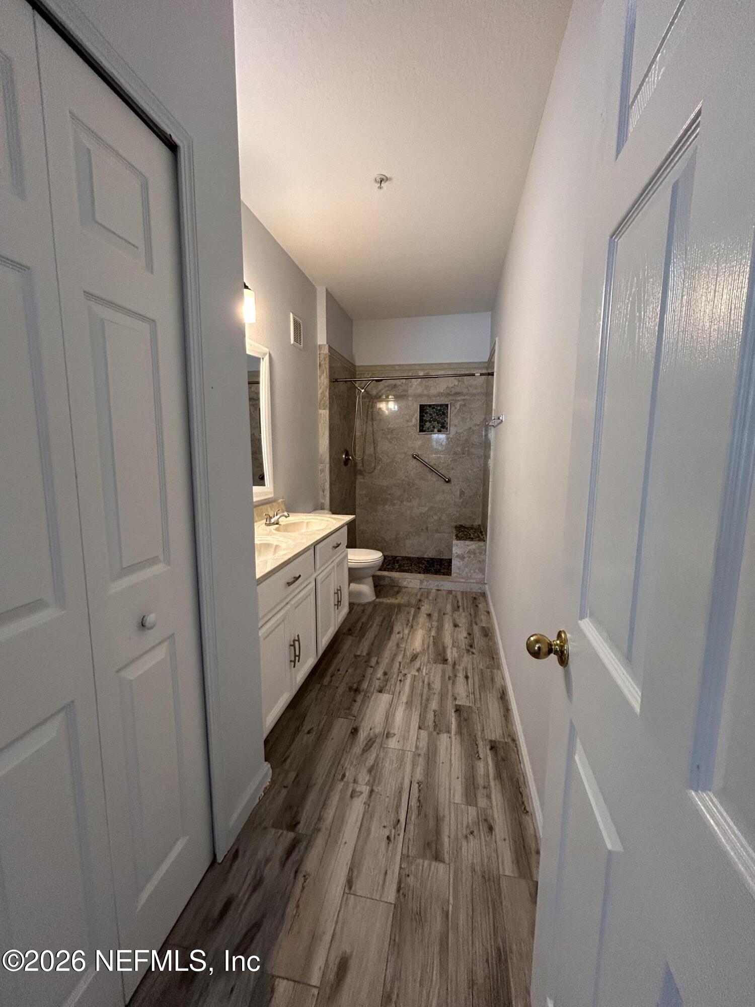 8215 Green Parrot Road, Unit 103 Jacksonville, FL 32256 - Photo 13 of 28 IMG_6976