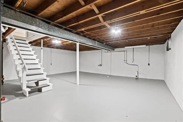 $215,000 | 307 East 3 Drive South, Independence, MO 64050