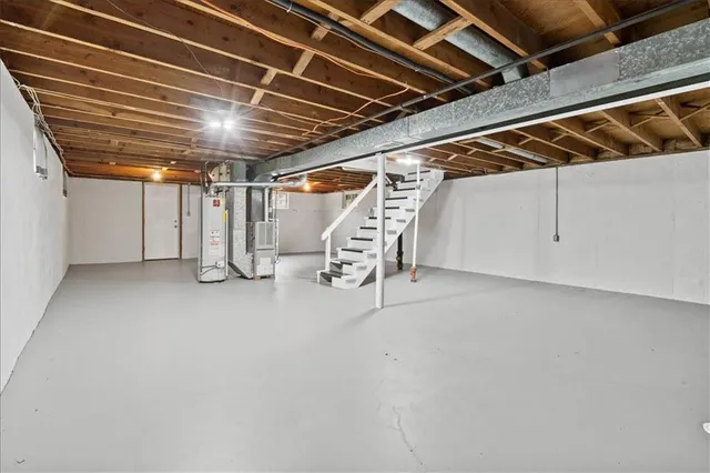 $215,000 | 307 East 3 Drive South, Independence, MO 64050