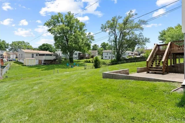 $215,000 | 307 East 3 Drive South, Independence, MO 64050